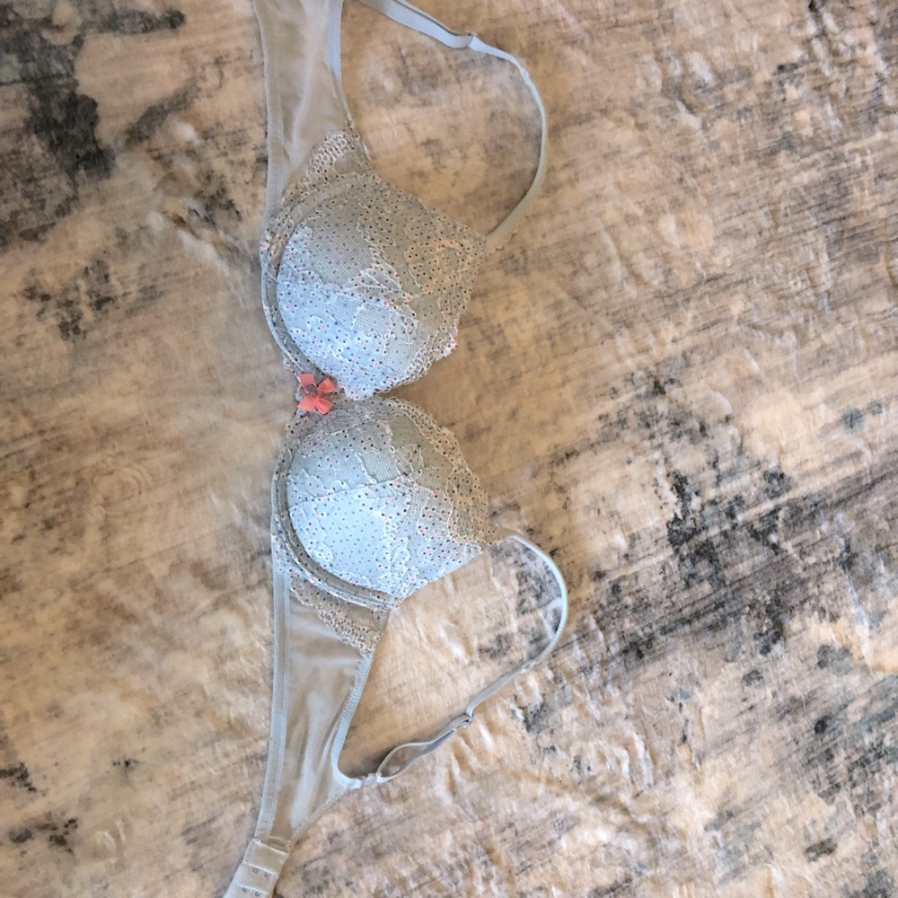 VS push-up 34B, only worn once!